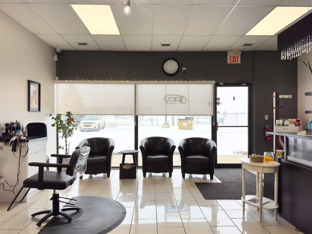 Fourth View of 6, 1299 Trans Canada Way SE, Southview-Park Meadows, Medicine Hat, Alberta, T1B 1H9