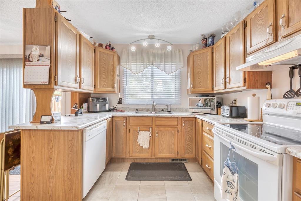 Fourth View of 5 Falsby Place NE, Falconridge, Calgary, Alberta, T3J 1B9