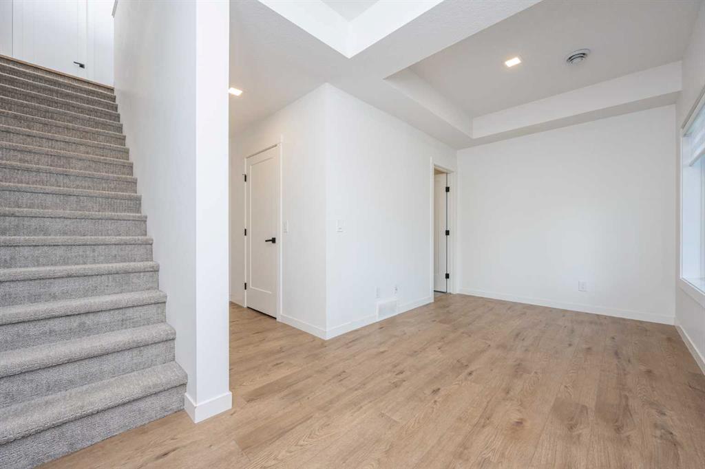 Fifth View of 408 Greenbriar Common NW, Greenwood/Greenbriar, Calgary, Alberta, T3B 6J3