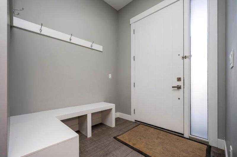 Fourth View of 219 19 Avenue NW, Tuxedo Park, Calgary, Alberta, T2M 0Y3