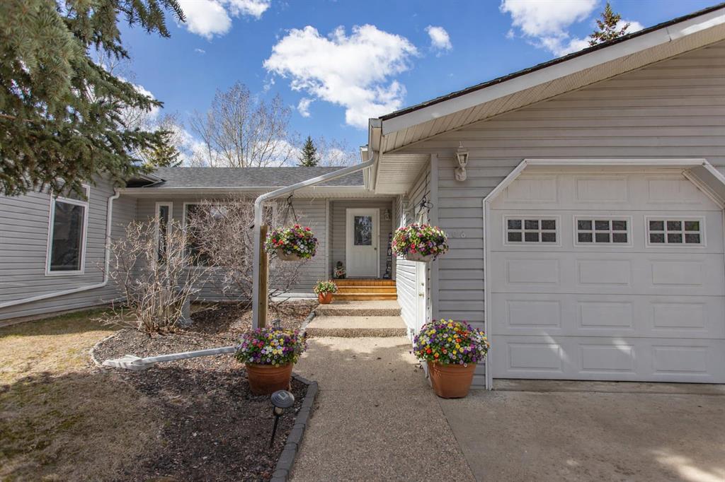 606 Pigeon Close , A2284019, Alberta,