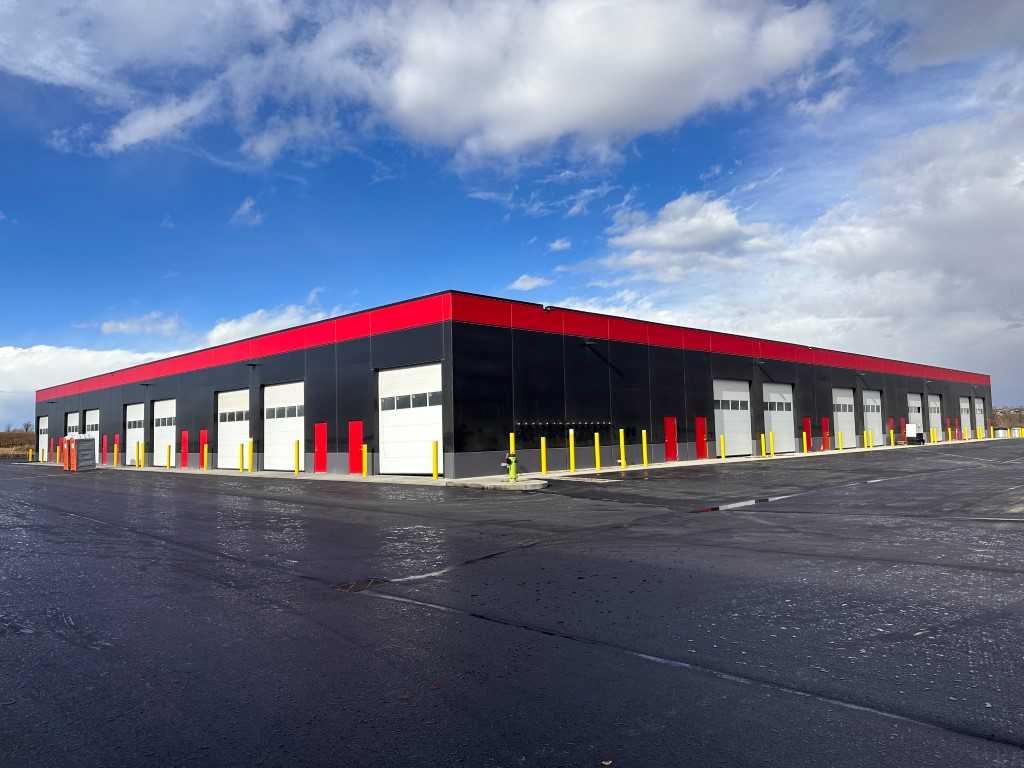 Fifth View of 126, 40 Southbank Crescent , Southbank Business Park, Okotoks, Alberta, T1S5S8