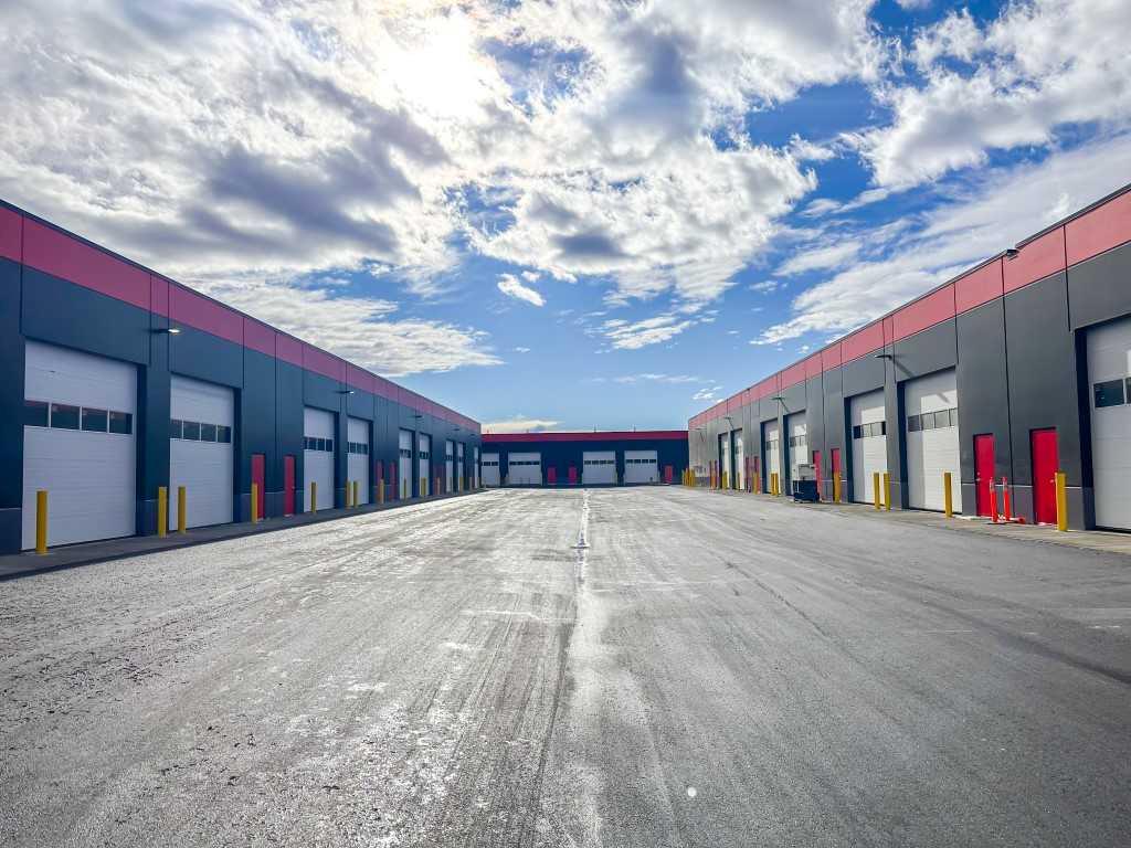 Fifth View of 310, 40 Southbank Crescent , Southbank Business Park, Okotoks, Alberta, T1S5S8