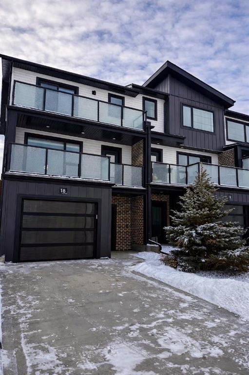18 Violet Point , A2284074, Alberta,