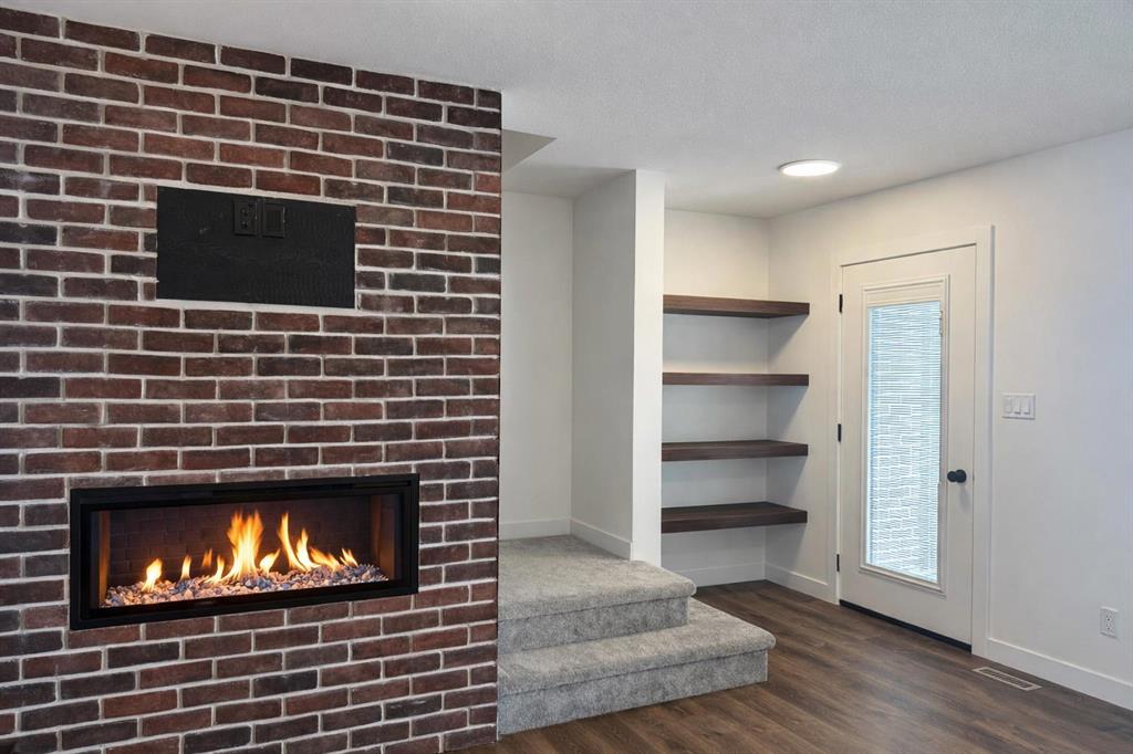 Fifth View of 18 Violet Point , Vista, Sylvan Lake, Alberta, T4S 0X1