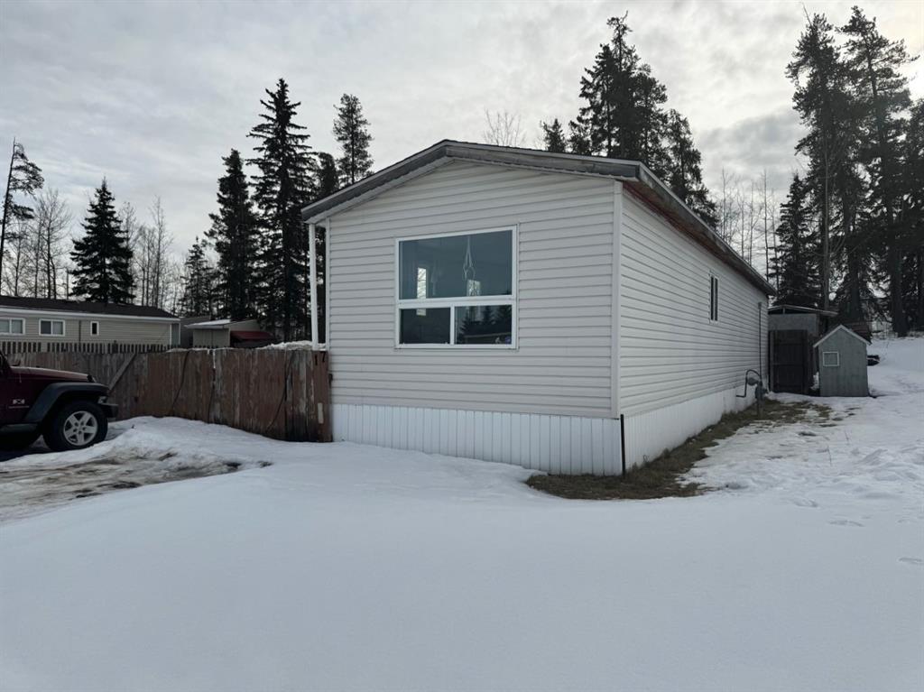 17 Evergreen Mobile Park  , A2284075, Alberta,