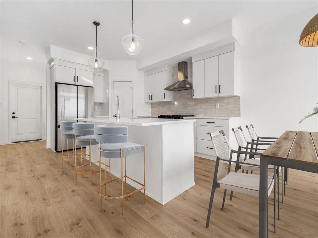 114 Miners Road W, A2284077, Alberta,