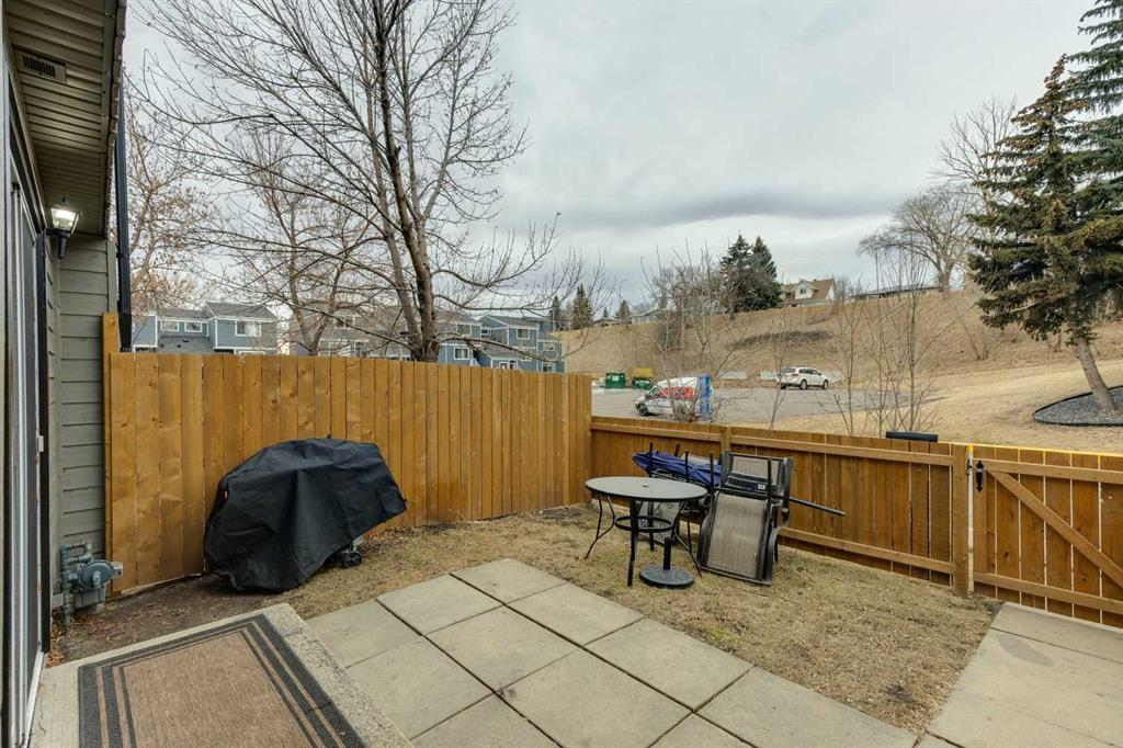 Fourth View of 114, 420 Grier Avenue NE, Greenview, Calgary, Alberta, T2K 5X6