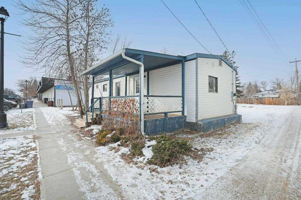 Third View of 102 Centre Street , NONE, Duchess, Alberta, T0J0Z0