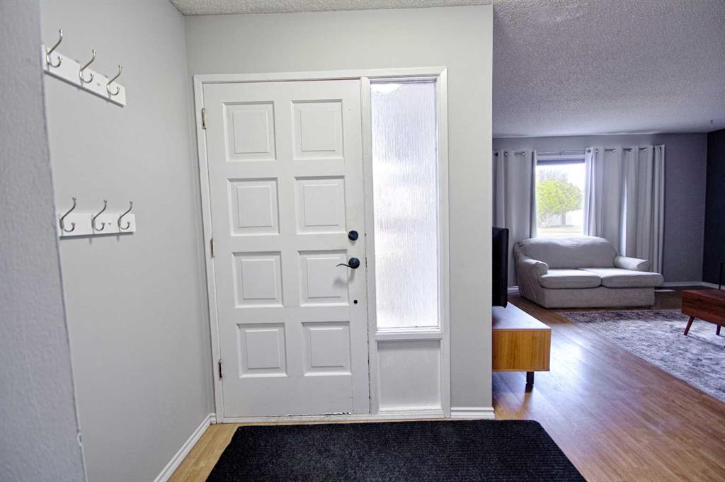 Fourth View of 95 Laval Boulevard W, Varsity Village, Lethbridge, Alberta, T1K 4G7