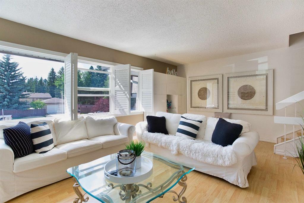 Second View of 354 Brae Glen Road SW, Braeside, Calgary, Alberta, T2W 1B6