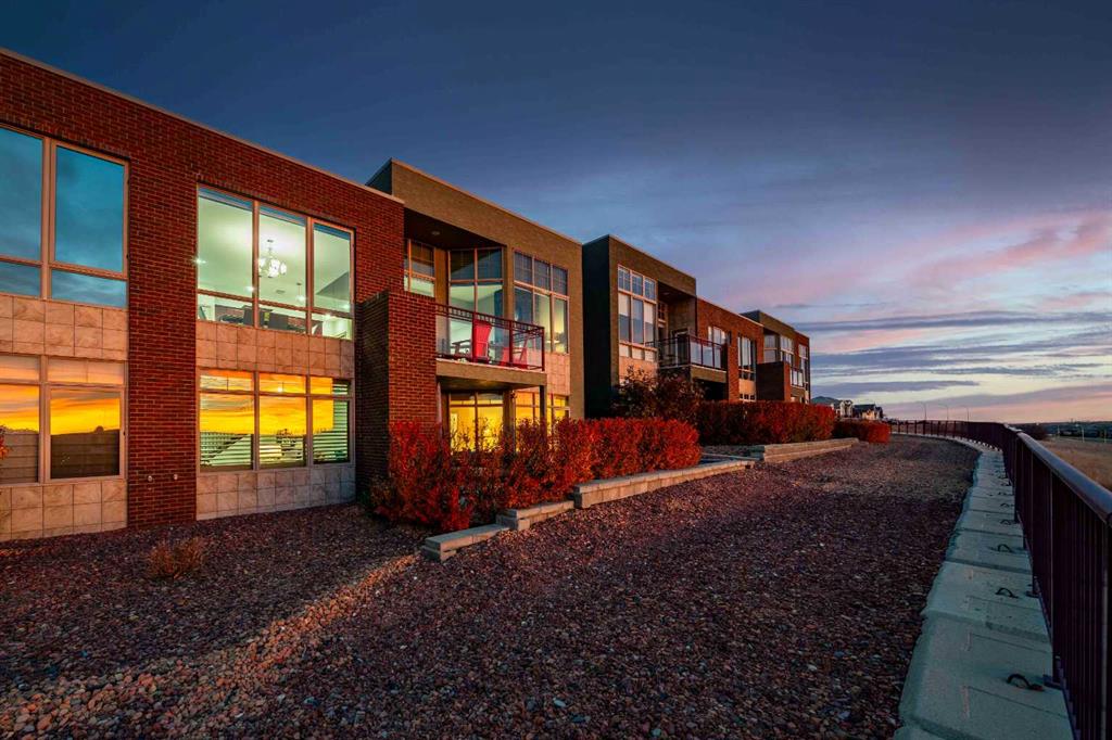 Third View of 30 Palisades Mews NE, Northeast Crescent Heights, Medicine Hat, Alberta, T1C 2B5