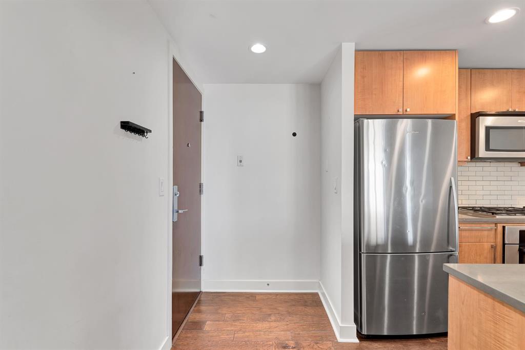 Third View of 901, 1118 12 Avenue SW, Beltline, Calgary, Alberta, T2R 0P4