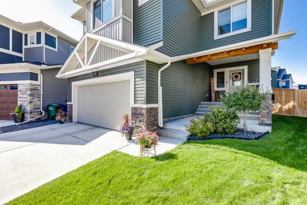 Third View of 1621 Bayside Green SW, Bayside, Airdrie, Alberta, T4B 5E8