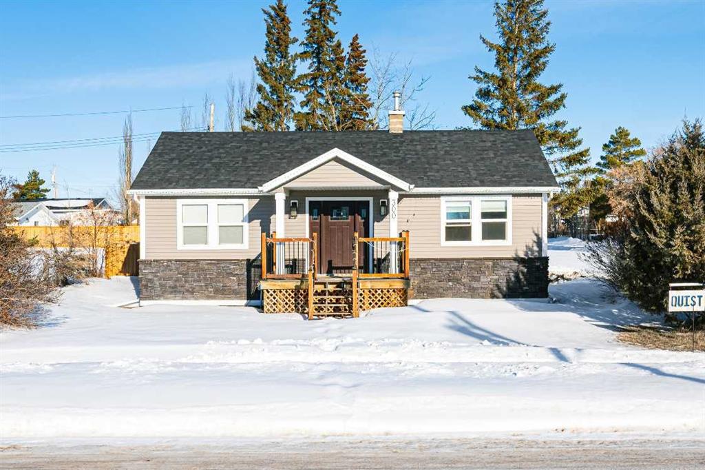 Second View of 300 2 Street S, Marwayne, Marwayne, Alberta, T0B 2X0