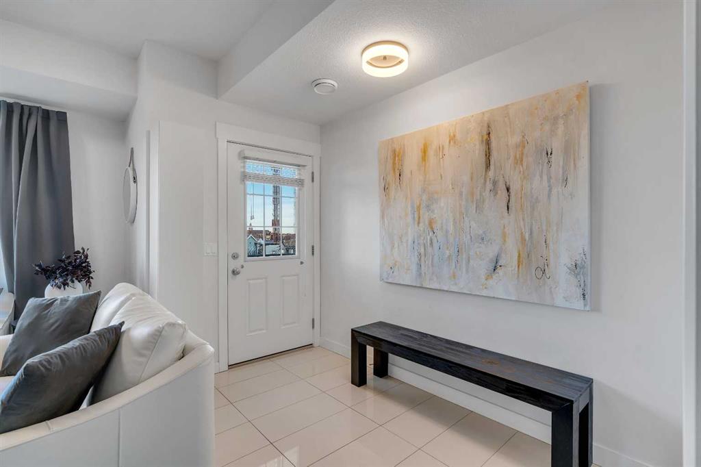 Fourth View of 6, 59 West Coach Manor SW, West Springs, Calgary, Alberta, T3H1R7