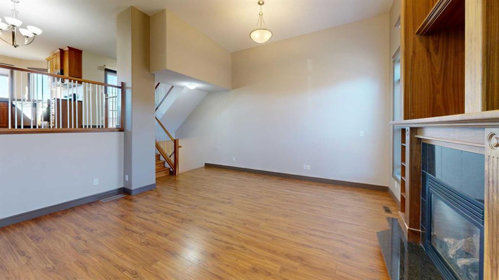 Third View of 833 Mt Sundance Manor W, Sunridge, Lethbridge, Alberta, T1J 1X5