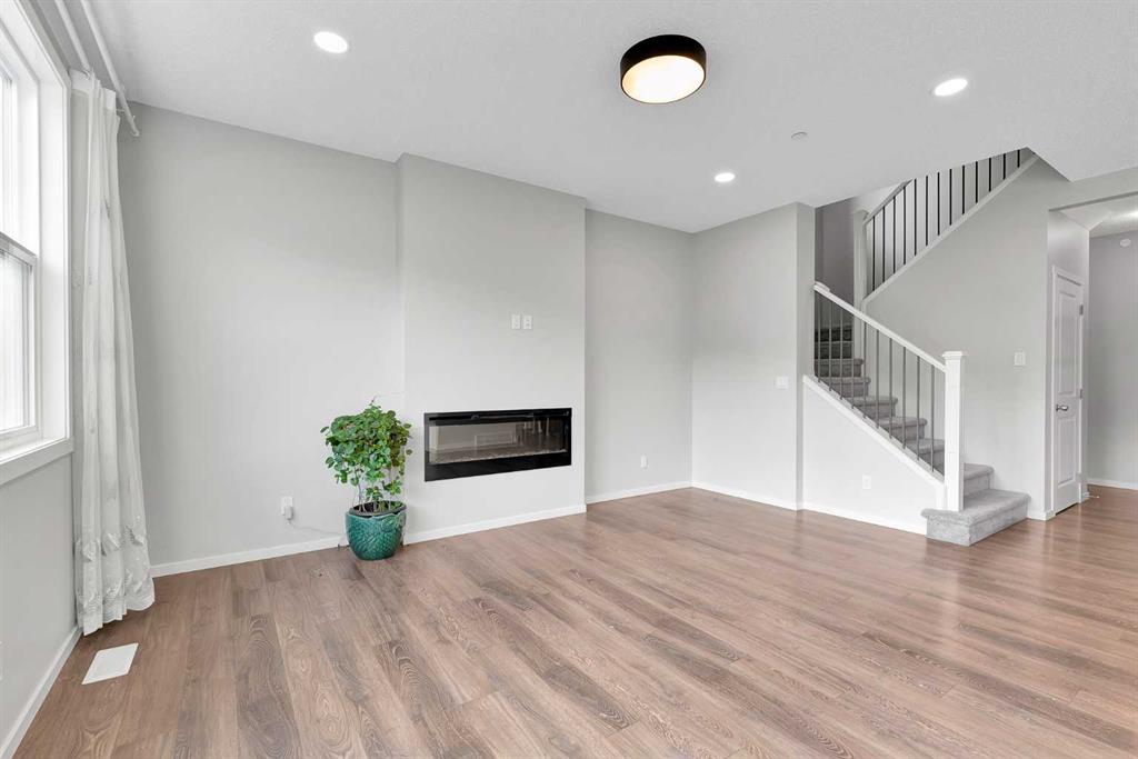 Fifth View of 106 Lucas Crescent NW, Livingston, Calgary, Alberta, T3P 1M6