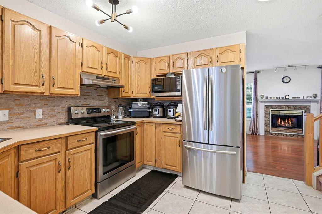 Fourth View of 507 Citadel Heights NW, Citadel, Calgary, Alberta, T3G 4A1