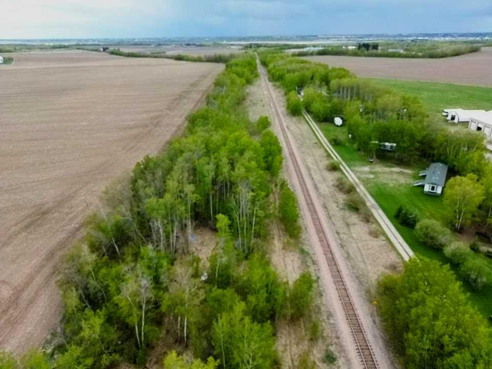 Third View of 1019 391 Township , NONE, Rural Red Deer County, Alberta, T4P 0E8