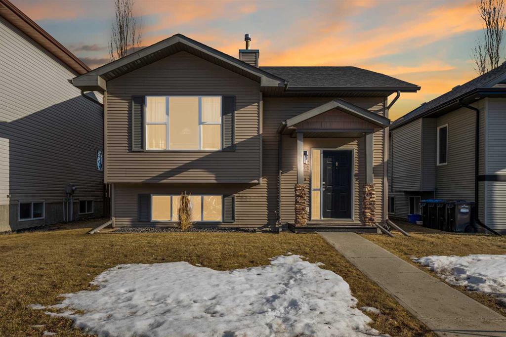 26 Lucky Place , A2284595, Alberta,