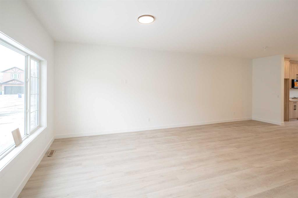 Third View of 90 Baysprings Terrace SW, Baysprings, Airdrie, Alberta, T4B 4A8