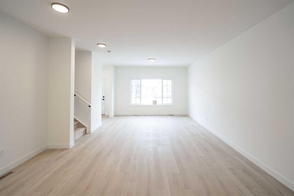 Fourth View of 90 Baysprings Terrace SW, Baysprings, Airdrie, Alberta, T4B 4A8