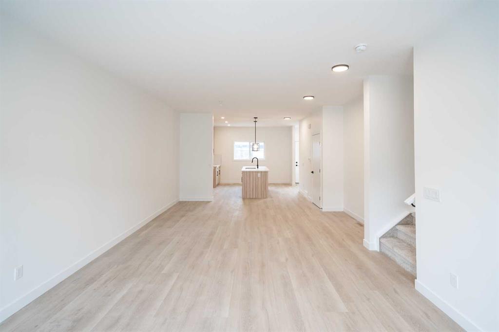 Fifth View of 90 Baysprings Terrace SW, Baysprings, Airdrie, Alberta, T4B 4A8