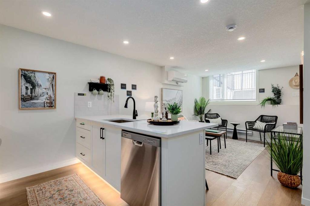 Fifth View of 111, 155 Crimson Ridge Place NW, NONE, Calgary, Alberta, T3L2M4