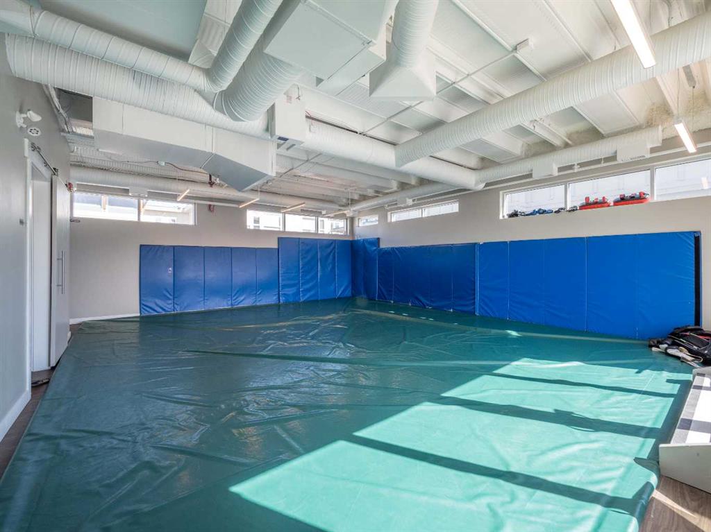 Fourth View of 622 Edmonton Trail NE, Renfrew, Calgary, Alberta, T2E 3J4