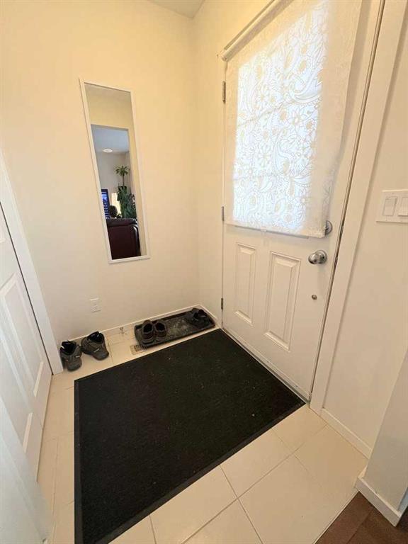 Fourth View of 36 Evansborough Common NW, Evanston, Calgary, Alberta, T3P0M6