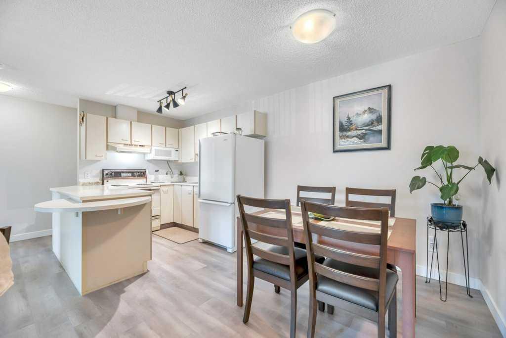 Fifth View of 12, 3212 Edenwold Heights NW, Edgemont, Calgary, Alberta, T3A 3Y8