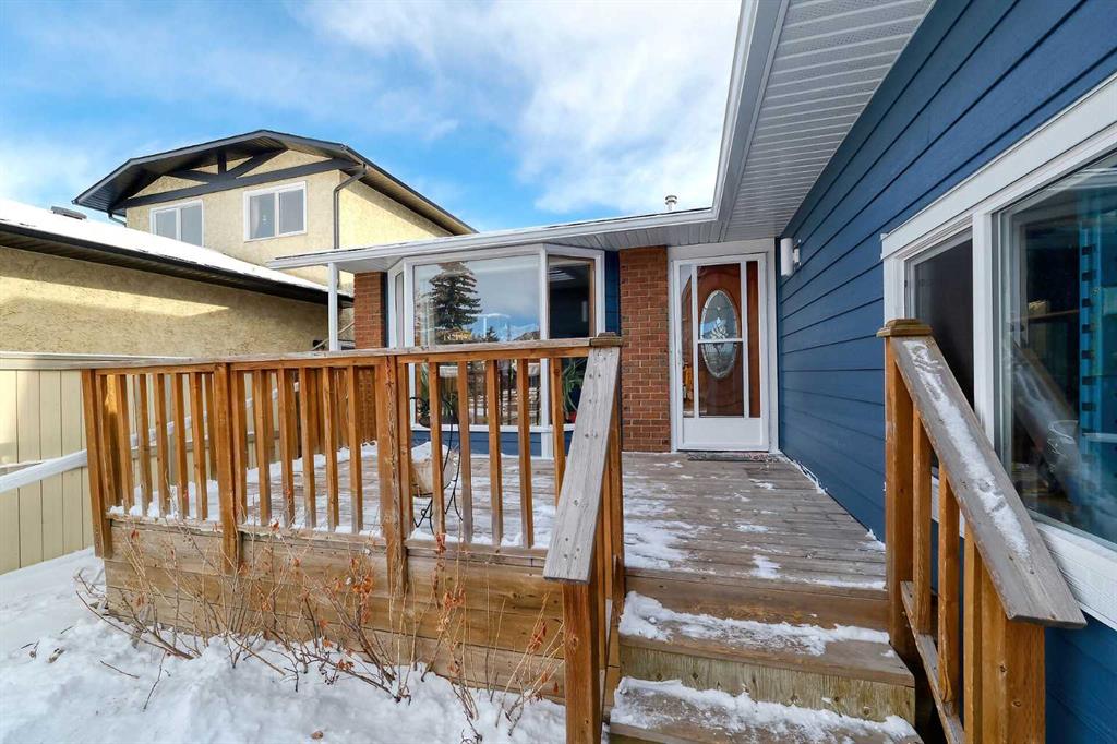 Fifth View of 48 Bernard Way NW, Beddington Heights, Calgary, Alberta, T3K 2E9