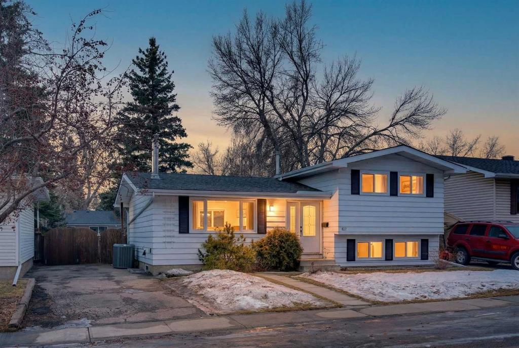 Second View of 127 Lynnview Way SE, Ogden, Calgary, Alberta, T2C 1T4