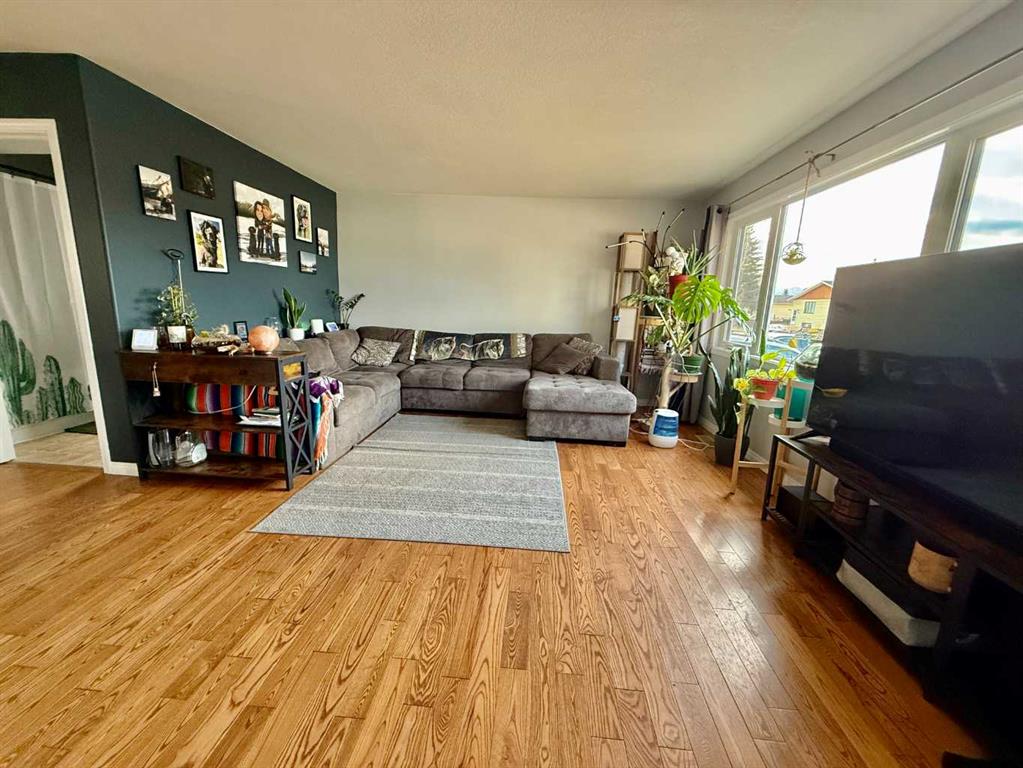 Third View of 138 Sherwood Drive , Mountain View, Hinton, Alberta, T7V 1P5