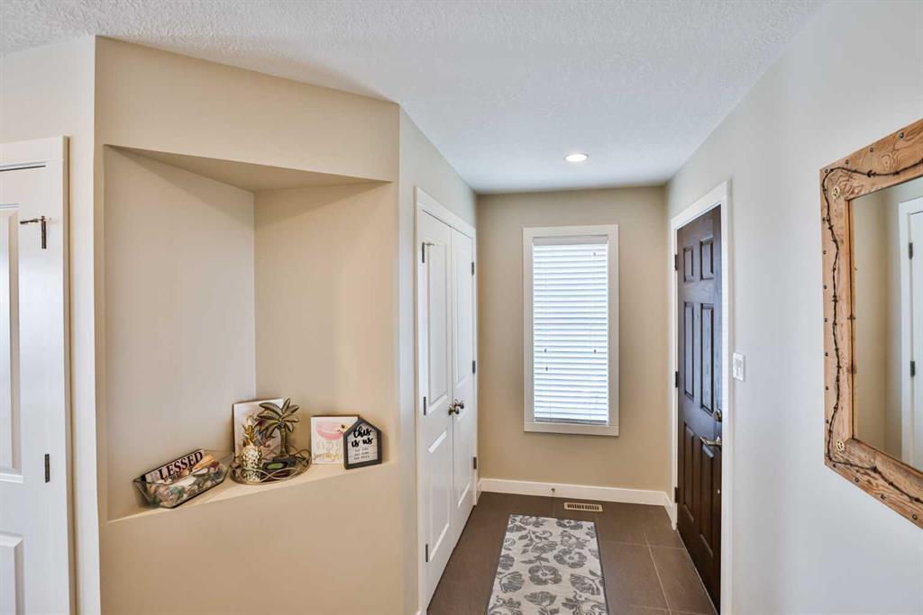 Fifth View of 386 Mt Sundance Landing W, Sunridge, Lethbridge, Alberta, T1J 5H9