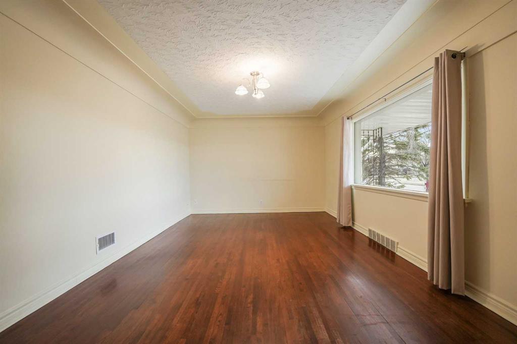 Fourth View of 1412 Russet Road NE, Renfrew, Calgary, Alberta, T2E 5L6