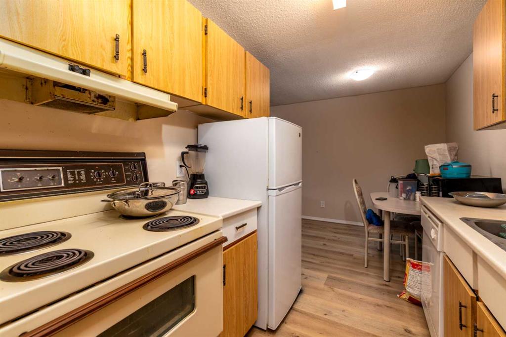 Fourth View of 203, 5607 31 Street , Steele Heights, Lloydminster, Alberta, T9V 3H1