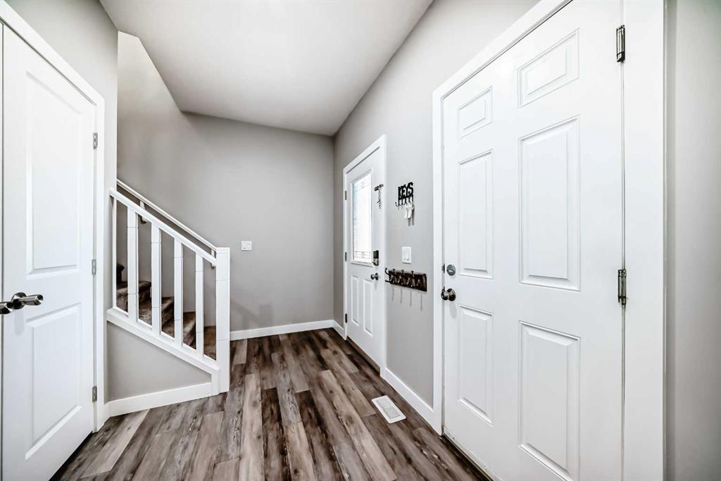 Fifth View of 199 Kinniburgh Road , Kinniburgh North, Chestermere, Alberta, T1X 0T8