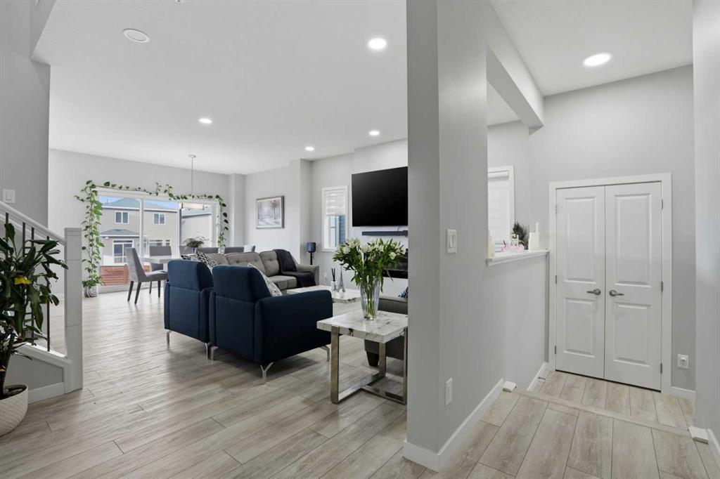 Fifth View of 276 Calhoun Crescent NE, Livingston, Calgary, Alberta, T3P 2E9