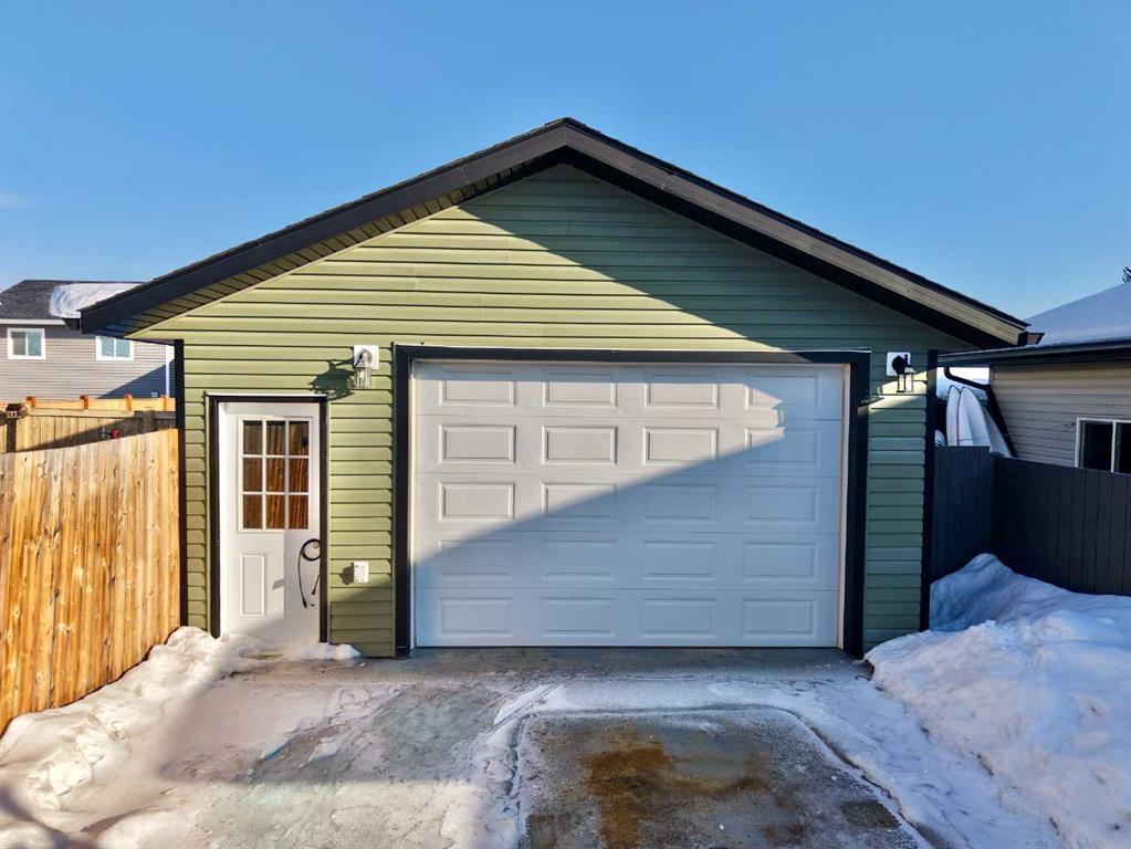 Fifth View of 9122 130 Avenue , Shaftesbury Estates, Peace River, Alberta, T8S 1W9