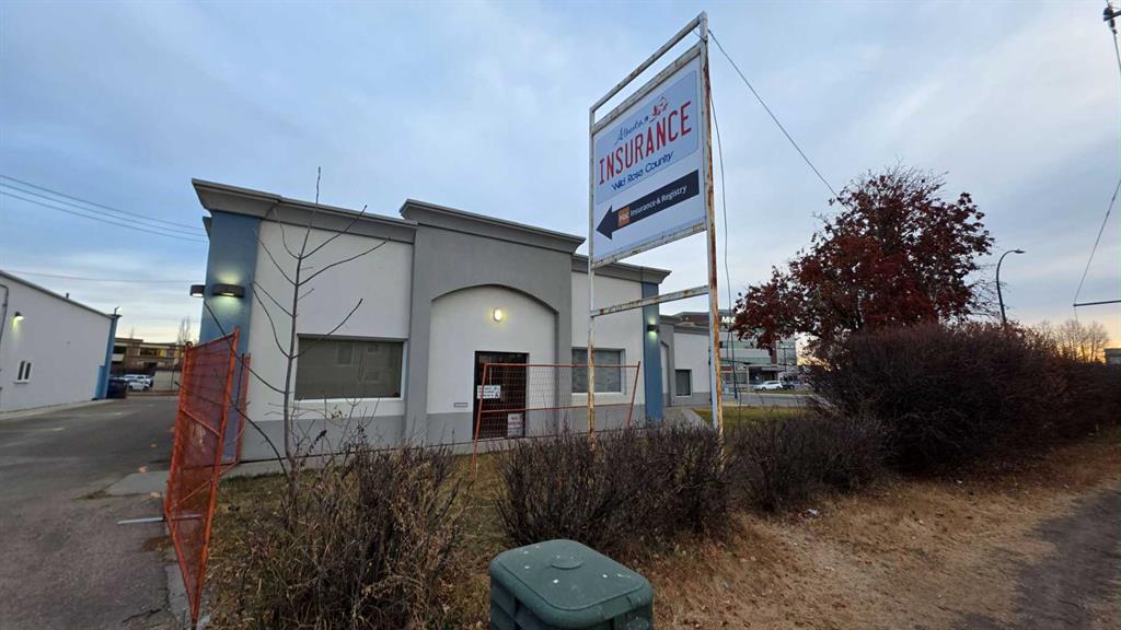 Second View of B, 5406 43 Street , Capstone, Red Deer, Alberta, T4N 1C9