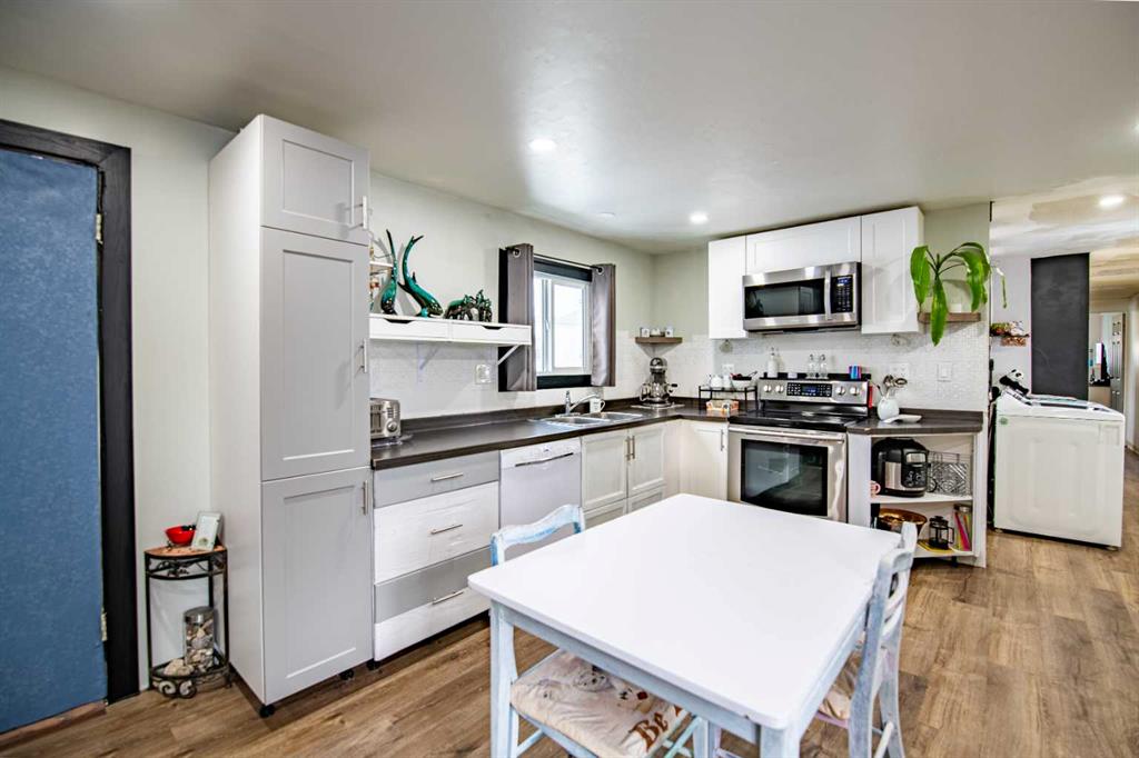 Fourth View of 1012, 7050 Gray Drive , Mustang Acres, Red Deer, Alberta, T4P 1B9