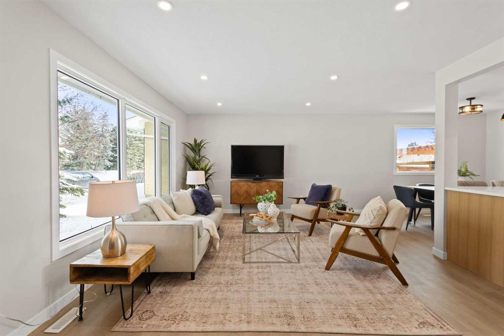 Fifth View of 236 Silverview Way NW, Silver Springs, Calgary, Alberta, T3B 3K3