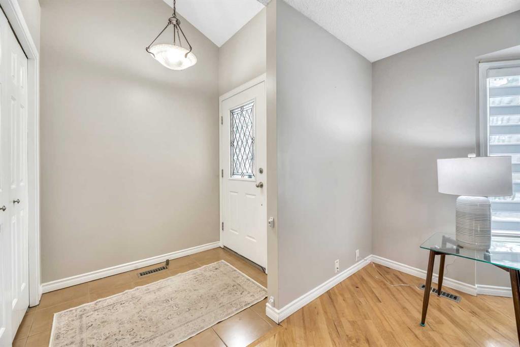 Fourth View of 391 Scenic Glen Place NW, Scenic Acres, Calgary, Alberta, T3L 1J5