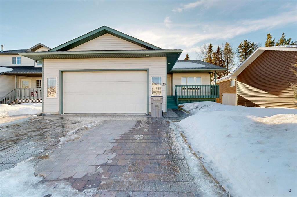 33 Park Circle , A2285244, Alberta,