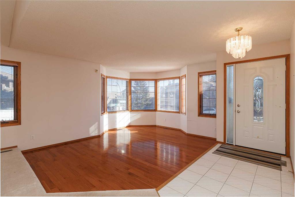 Fifth View of 39 Signature Mews SW, Signal Hill, Calgary, Alberta, t3h 2v6