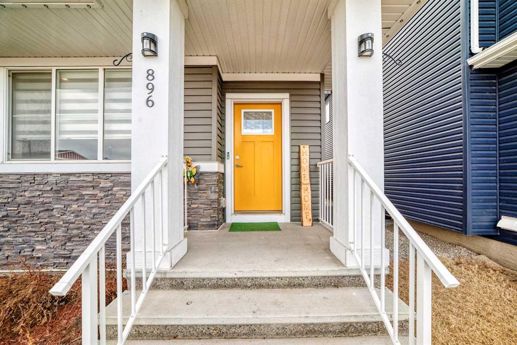 Third View of 896 WEST LAKEVIEW Drive , Chelsea_CH, Chestermere, Alberta, T1X 1Z5