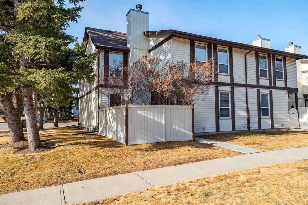 5, 3200 60 Street , A2285451, Alberta,