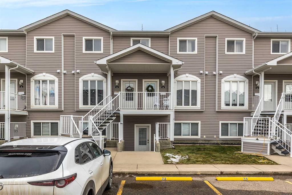 Third View of 75 Somerset Lane SE, Southland, Medicine Hat, Alberta, T1B 0E7